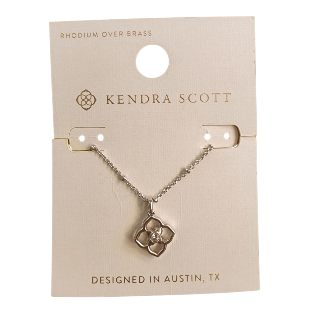 Kendra Scott Floral Pendant Necklace Silver-tone Dainty Classy